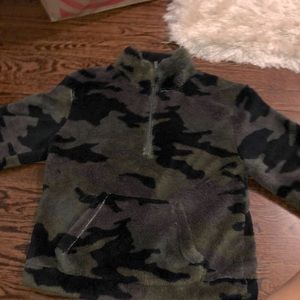 Aeropostale Women’s Pullover